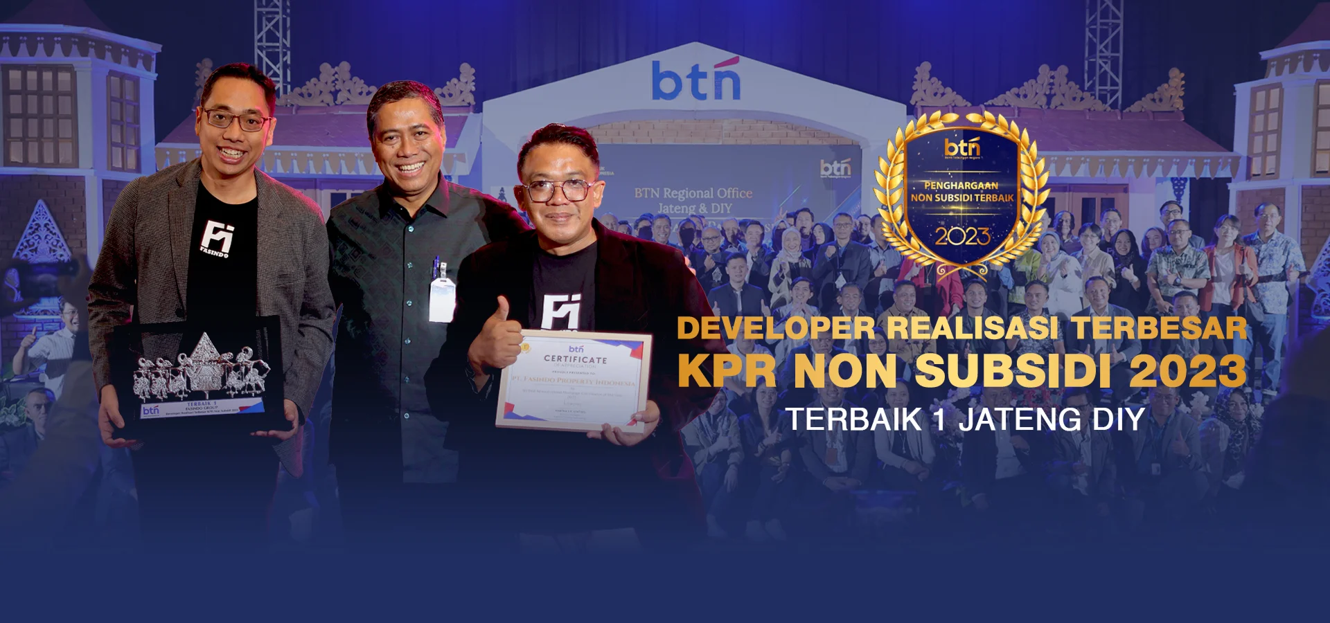 award about us (3)